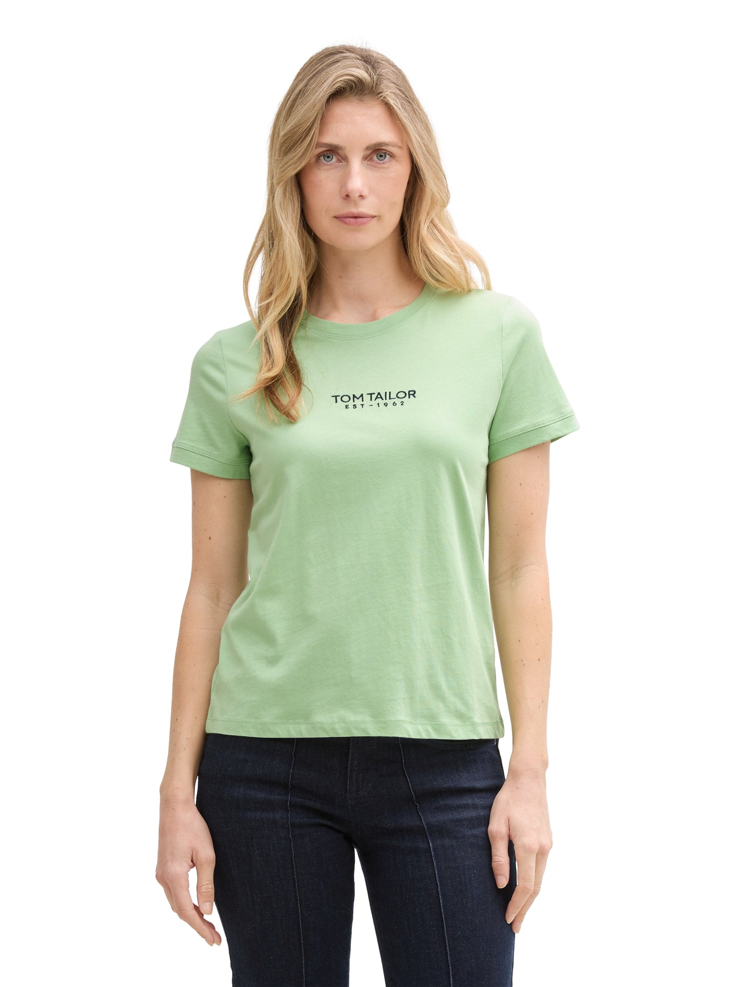 T-shirt logo embroidery - 1045543