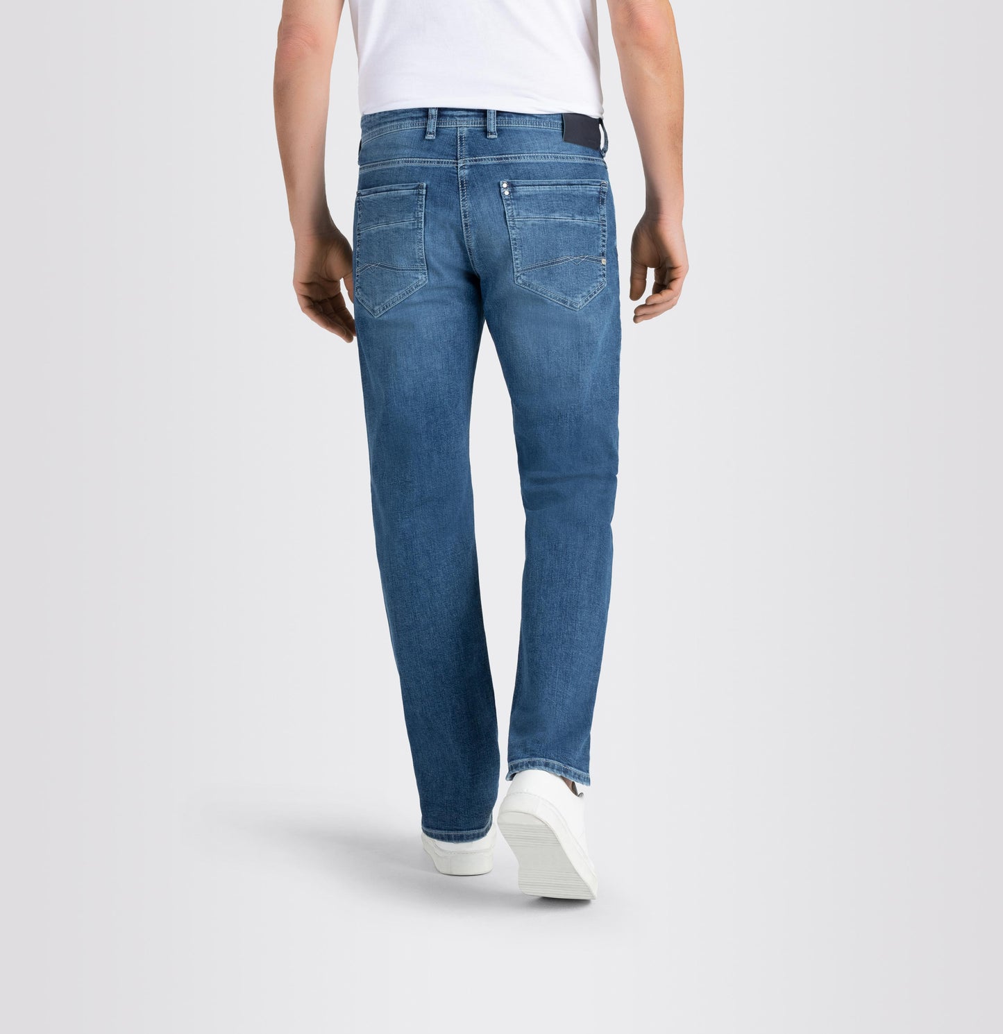 Ben - 0982L038400