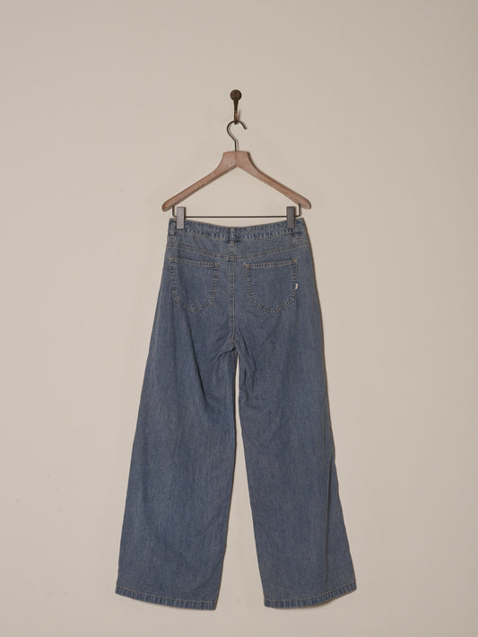wide - F26110